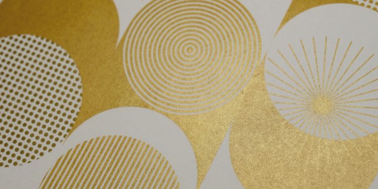 Fujifilm, orta seviye Revoria SUPER COLOUR için altın toner kullanımını duyurdu