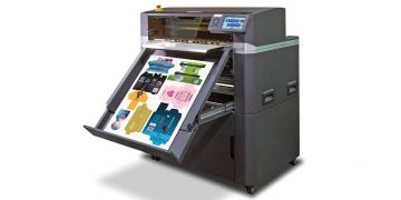 Dijital kesme ve katlama için tanıtıldı:Plockmatic ColorCut SC7800 Pro-RS XL