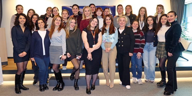 Canon’dan 8 Mart Dünya Kadınlar Günü mesajı:Daha eşit vedaha güçlü yarınlar